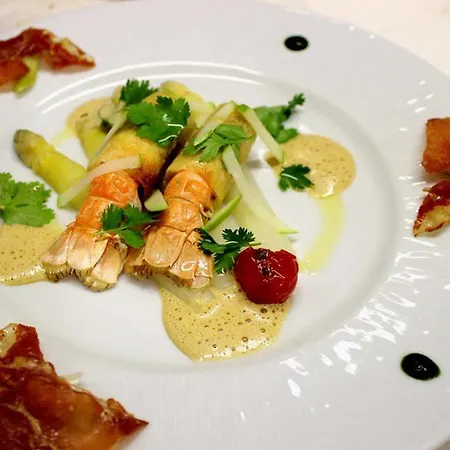Hotel De France - Restaurant L'Insolite 3*