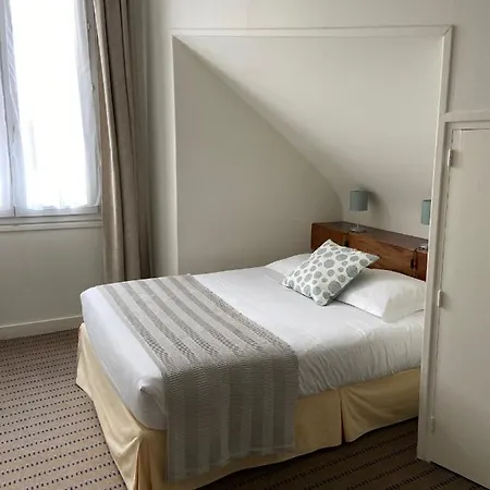 Hotel De France - Restaurant L'Insolite Hotel 3*